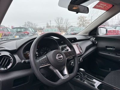 2023 Nissan Kicks SV