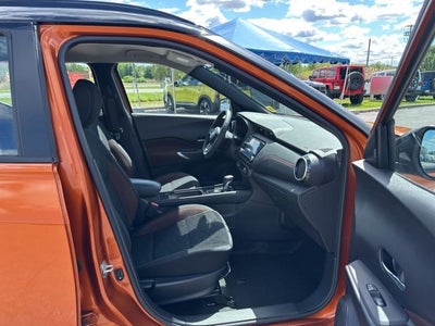 2023 Nissan Kicks SR