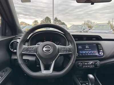 2023 Nissan Kicks SR