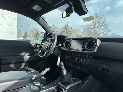 2022 Toyota Tacoma TRD Sport V6