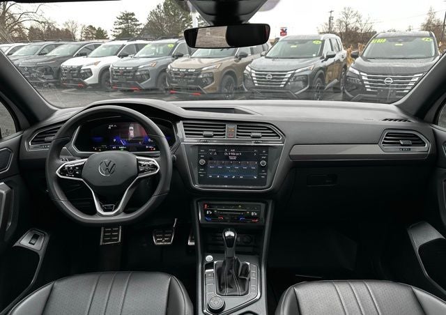 2024 Volkswagen Tiguan 2.0T SE R-Line Black
