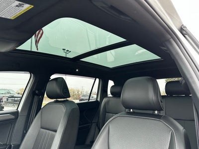 2024 Volkswagen Tiguan 2.0T SE R-Line Black