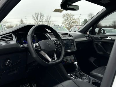 2024 Volkswagen Tiguan 2.0T SE R-Line Black