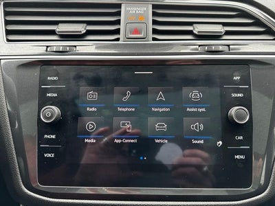 2024 Volkswagen Tiguan 2.0T SE R-Line Black