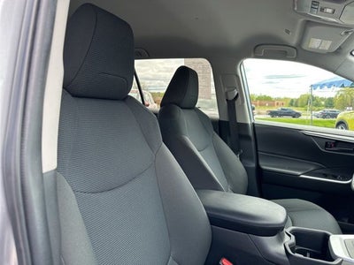 2023 Toyota RAV4 Hybrid LE