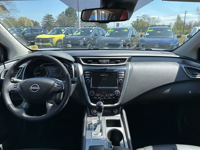 2023 Nissan Murano SV