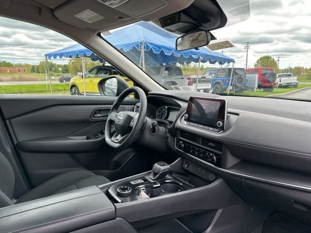 2025 Nissan Rogue S