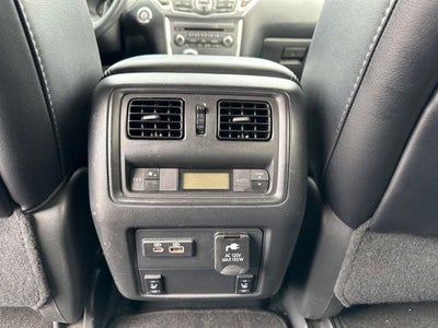 2020 Nissan Pathfinder SL
