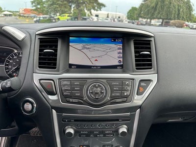 2020 Nissan Pathfinder SL