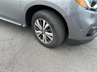2020 Nissan Pathfinder SL