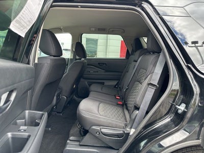2024 Nissan Pathfinder S