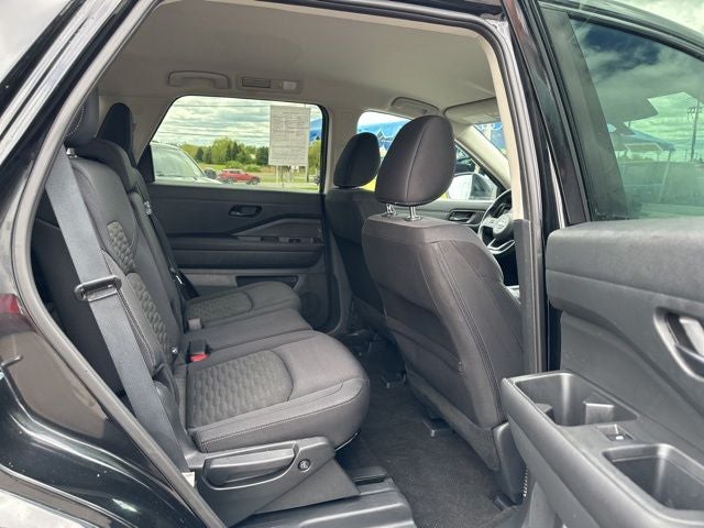 2024 Nissan Pathfinder S