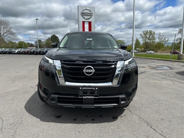 2024 Nissan Pathfinder S