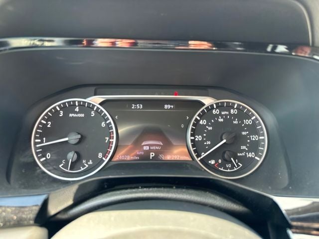 2024 Nissan Pathfinder SL