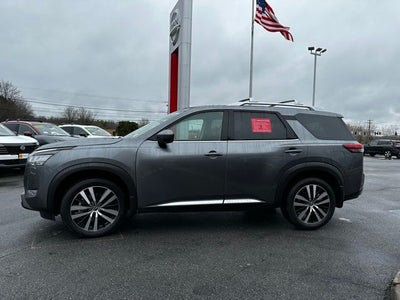 2024 Nissan Pathfinder Platinum