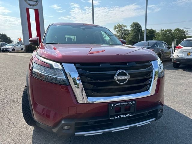 2022 Nissan Pathfinder Platinum