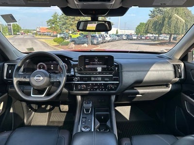 2022 Nissan Pathfinder Platinum