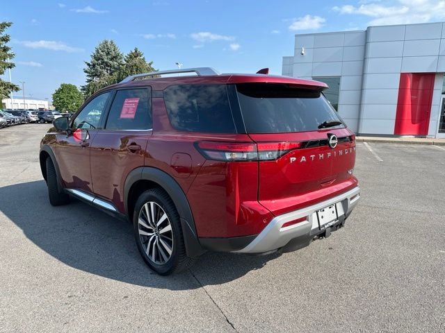 2022 Nissan Pathfinder Platinum