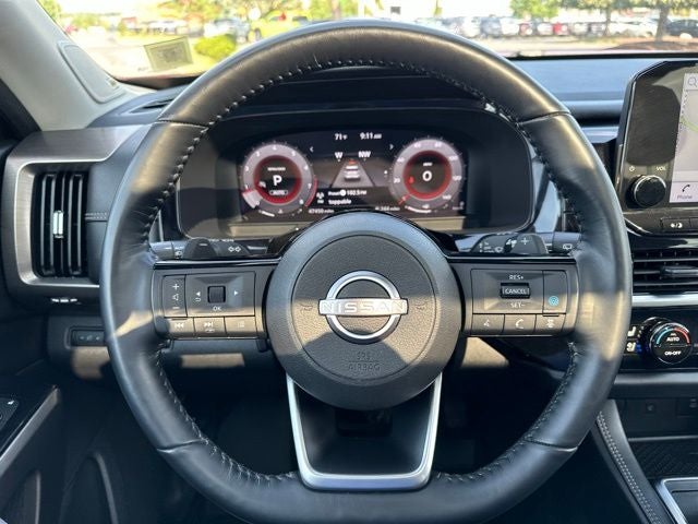 2022 Nissan Pathfinder Platinum