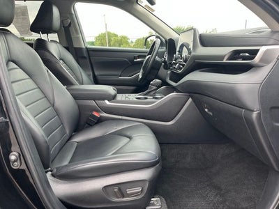 2024 Toyota Highlander XLE