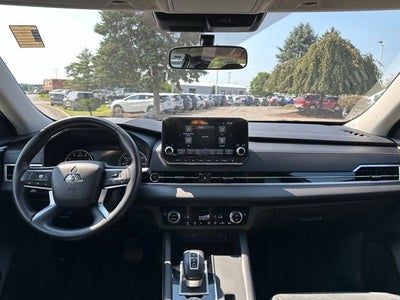 2022 Mitsubishi Outlander SE