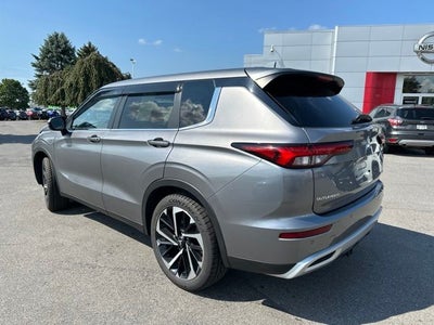 2022 Mitsubishi Outlander SE