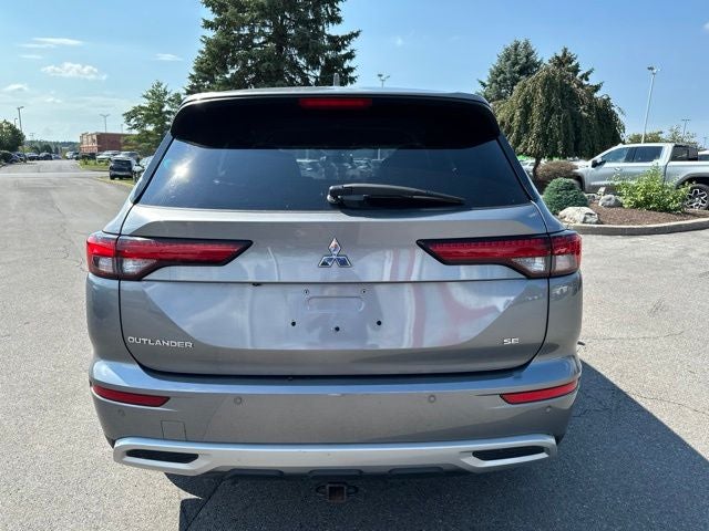 2022 Mitsubishi Outlander SE
