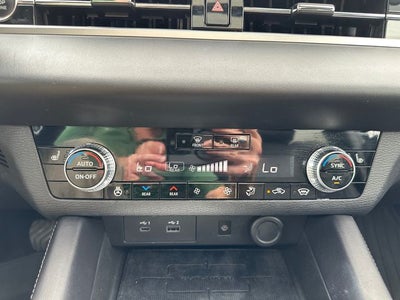 2024 Mitsubishi Outlander SEL