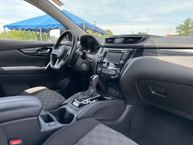 2020 Nissan Rogue Sport SV