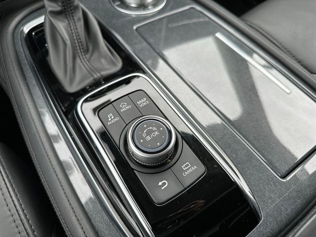 2023 Nissan Armada SV