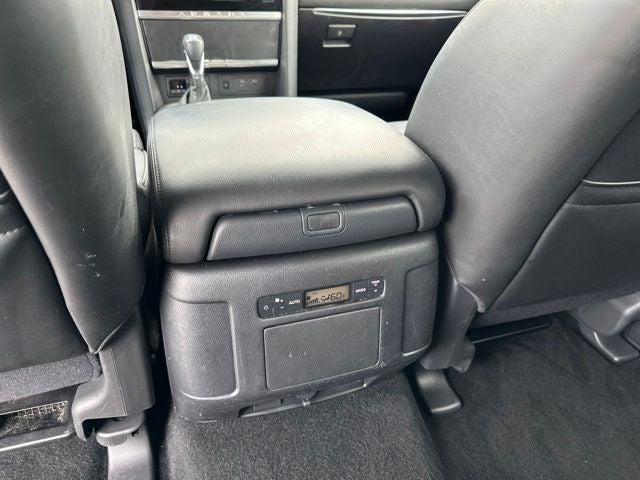 2022 Nissan Armada SV