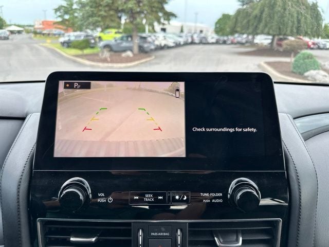 2022 Nissan Armada SV