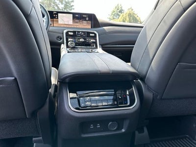 2025 Nissan Armada Platinum