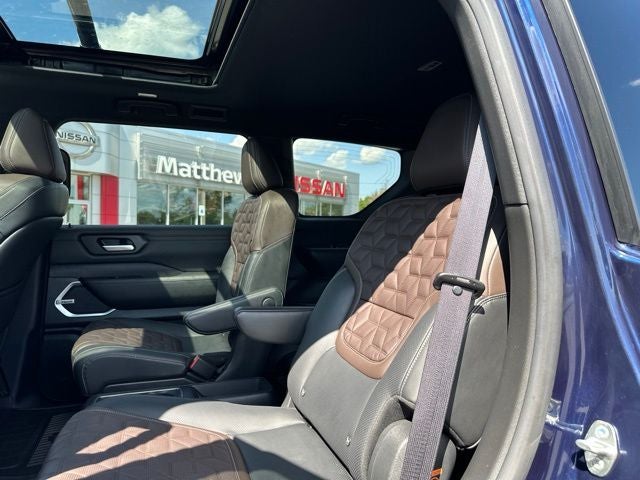 2025 Nissan Armada Platinum