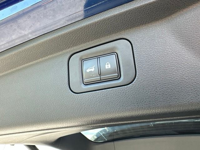2025 Nissan Armada Platinum
