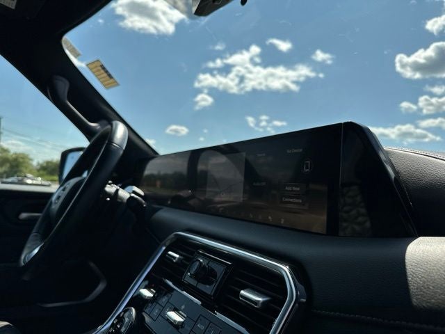 2025 Nissan Armada Platinum