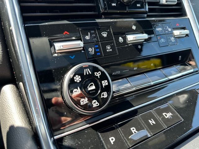 2025 Nissan Armada Platinum