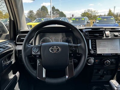 2022 Toyota 4Runner TRD Off-Road
