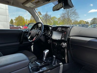 2022 Toyota 4Runner TRD Off-Road