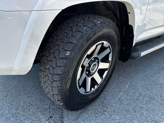 2022 Toyota 4Runner TRD Off-Road