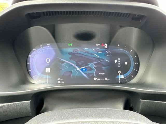 2025 Volvo XC40 B5 Core