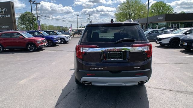 2021 GMC Acadia SLT