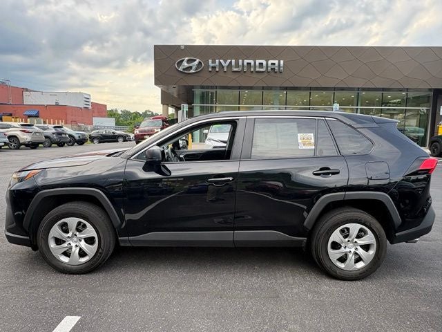 2023 Toyota RAV4 LE