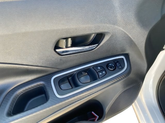 2024 Nissan Versa 1.6 SR