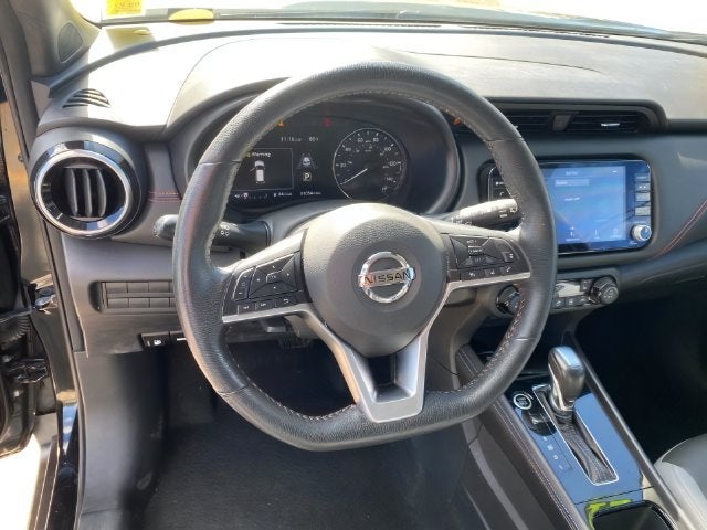 2021 Nissan Kicks SR