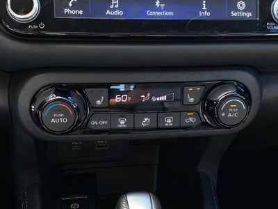 2021 Nissan Kicks SR