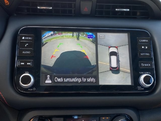2021 Nissan Kicks SR