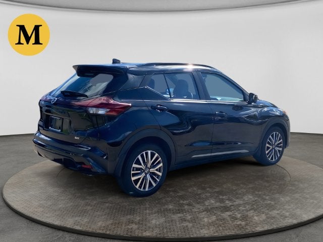 2021 Nissan Kicks SR