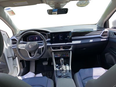 2025 Volkswagen Taos 1.5T SEL