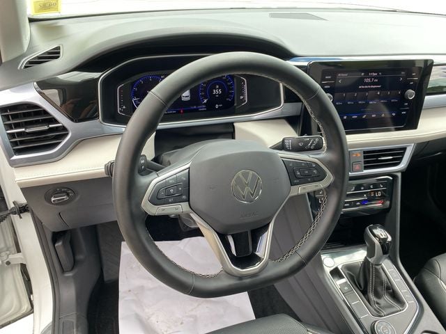 2025 Volkswagen Taos 1.5T SEL